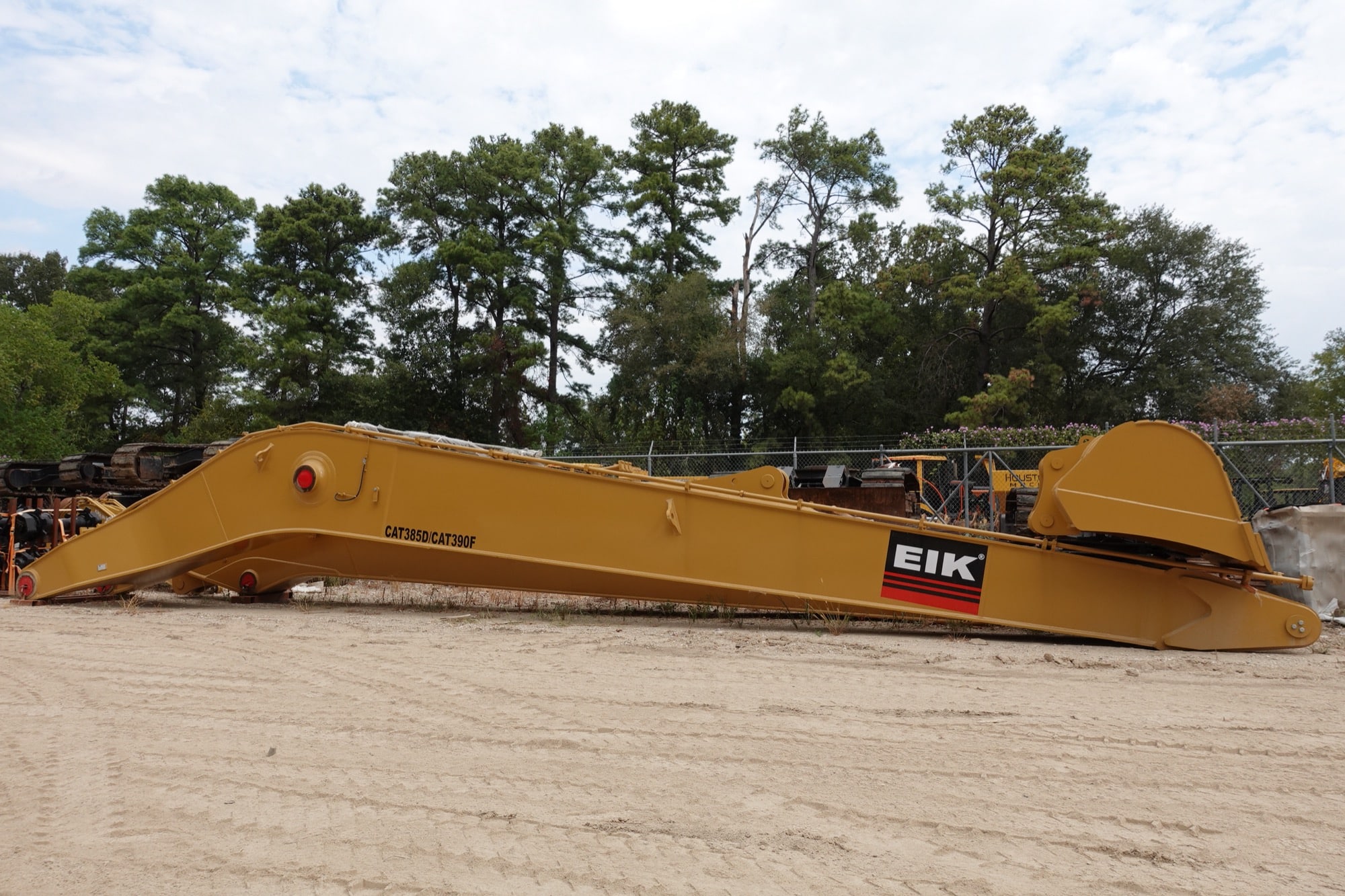 EIK Solutions CAT385D/CAT390F-77FT